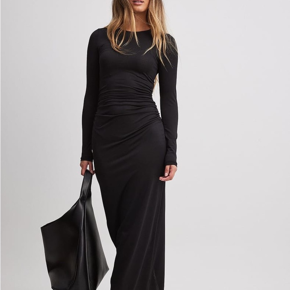 Elegant Black Long Sleeve Dress
